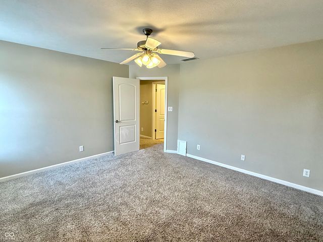 5263 Brooks Bend, Greenwood, IN 46143