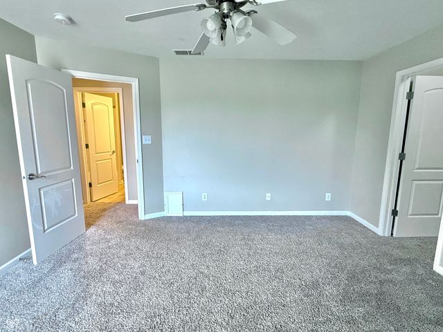 5263 Brooks Bend, Greenwood, IN 46143