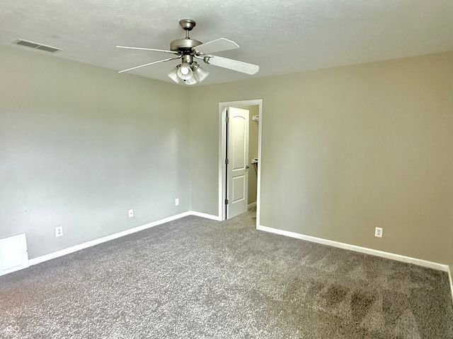 5263 Brooks Bend, Greenwood, IN 46143