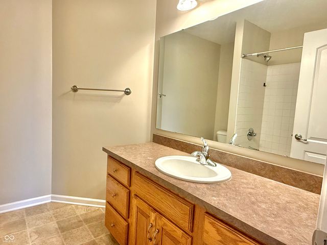 5263 Brooks Bend, Greenwood, IN 46143