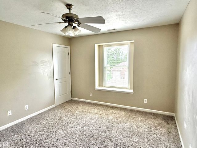 5263 Brooks Bend, Greenwood, IN 46143