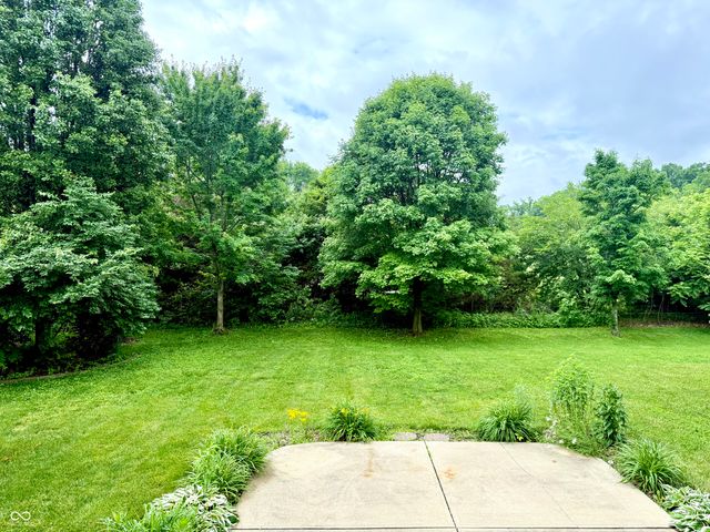 5263 Brooks Bend, Greenwood, IN 46143