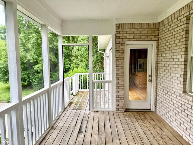5263 Brooks Bend, Greenwood, IN 46143