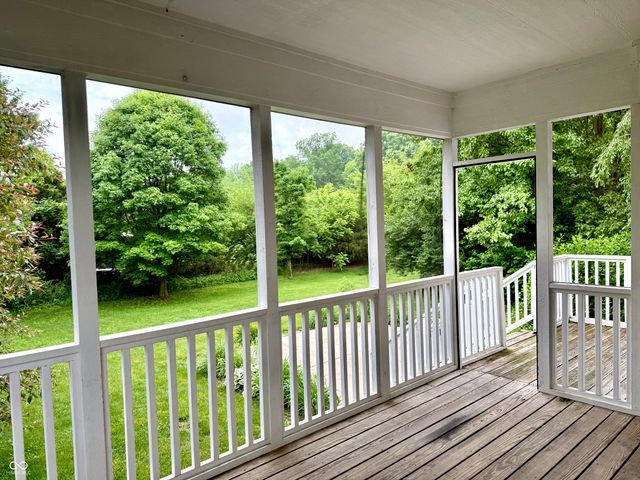 5263 Brooks Bend, Greenwood, IN 46143