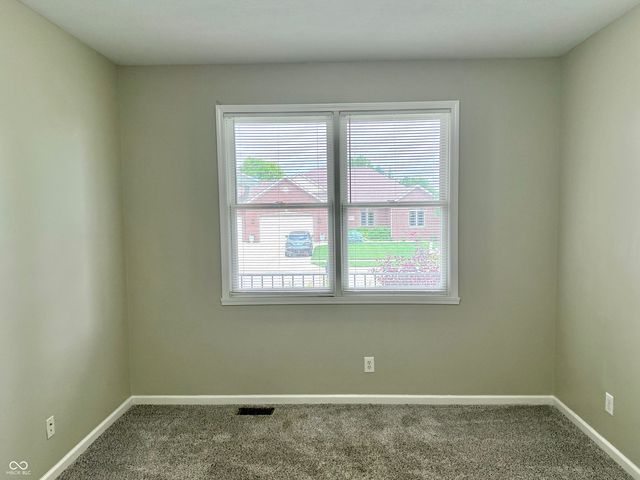 5263 Brooks Bend, Greenwood, IN 46143