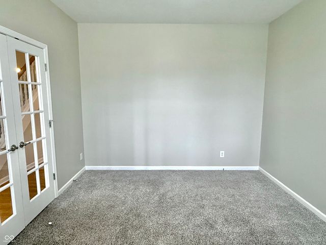 5263 Brooks Bend, Greenwood, IN 46143