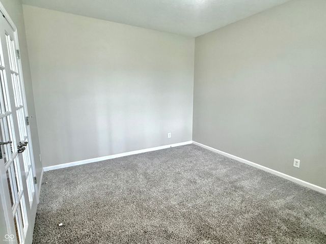 5263 Brooks Bend, Greenwood, IN 46143