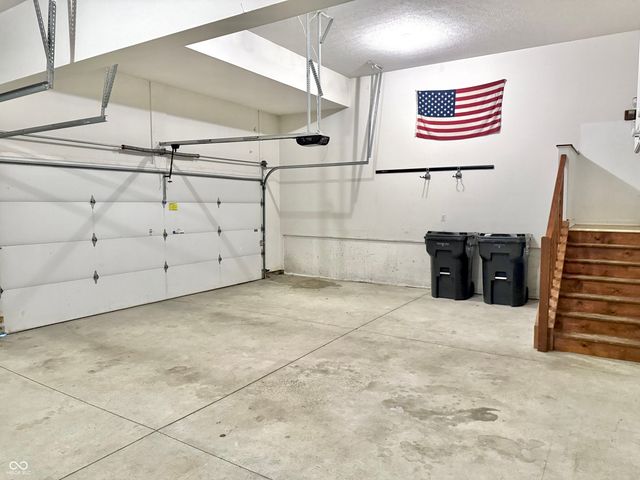 5263 Brooks Bend, Greenwood, IN 46143