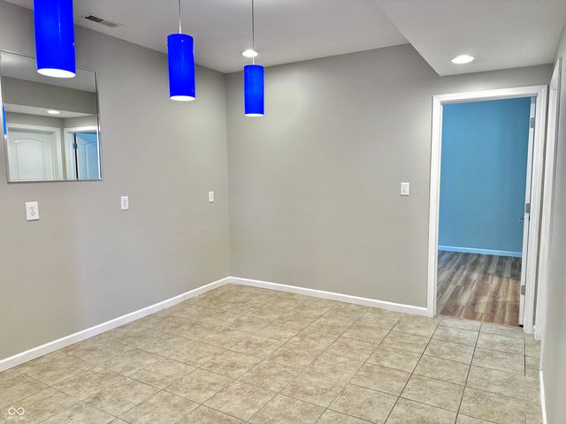 5263 Brooks Bend, Greenwood, IN 46143
