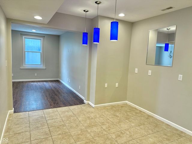 5263 Brooks Bend, Greenwood, IN 46143