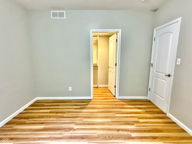 5263 Brooks Bend, Greenwood, IN 46143