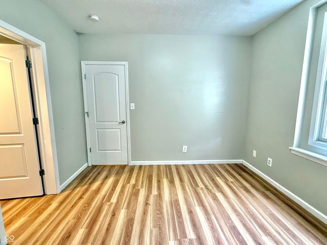 5263 Brooks Bend, Greenwood, IN 46143
