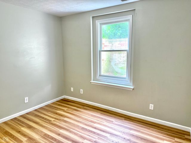 5263 Brooks Bend, Greenwood, IN 46143