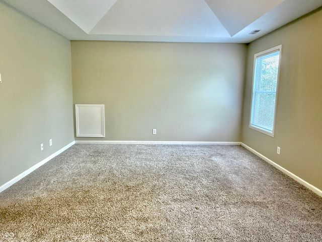 5263 Brooks Bend, Greenwood, IN 46143