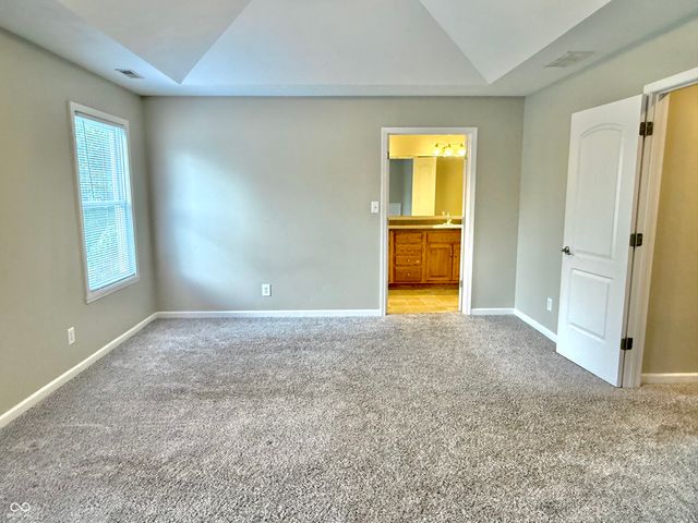 5263 Brooks Bend, Greenwood, IN 46143