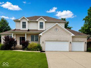 5263 Brooks Bend, Greenwood, IN 46143