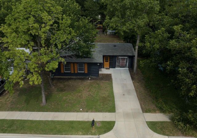 620 Samuels Lane, Arlington, TX 76010