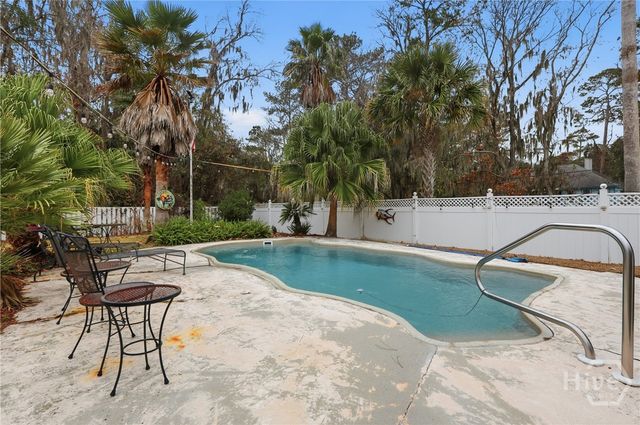 202 Penrose Drive, Savannah, GA 31410