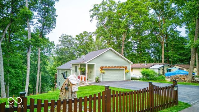 8205 Bass Drive, Nineveh, IN 46164