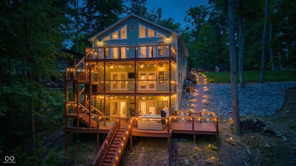 8205 Bass Drive, Nineveh, IN 46164