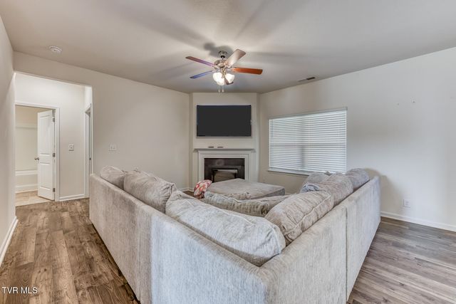 1660 Pebblestone Court, Morristown, TN 37814