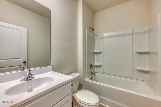 1660 Pebblestone Court, Morristown, TN 37814