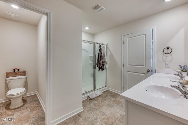 1660 Pebblestone Court, Morristown, TN 37814