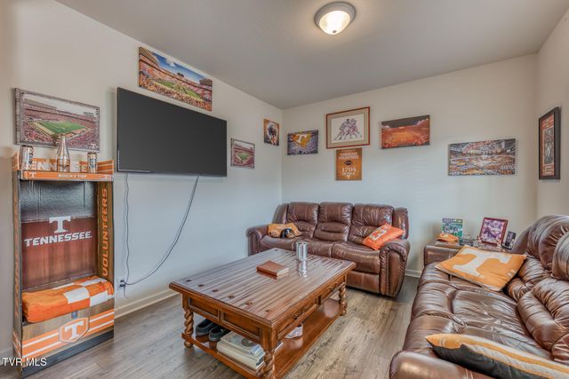 1660 Pebblestone Court, Morristown, TN 37814