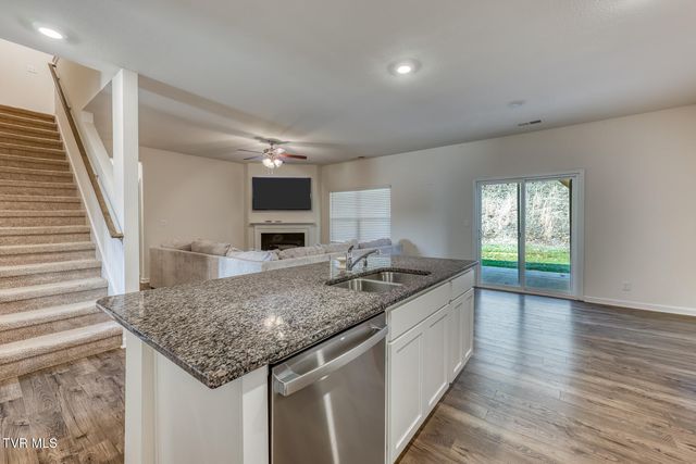 1660 Pebblestone Court, Morristown, TN 37814