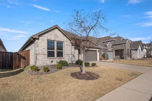 1321 Windflower Drive, Aubrey, TX 76227