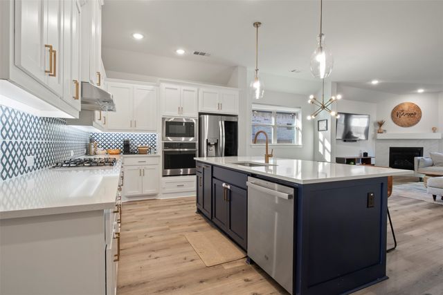 1321 Windflower Drive, Aubrey, TX 76227