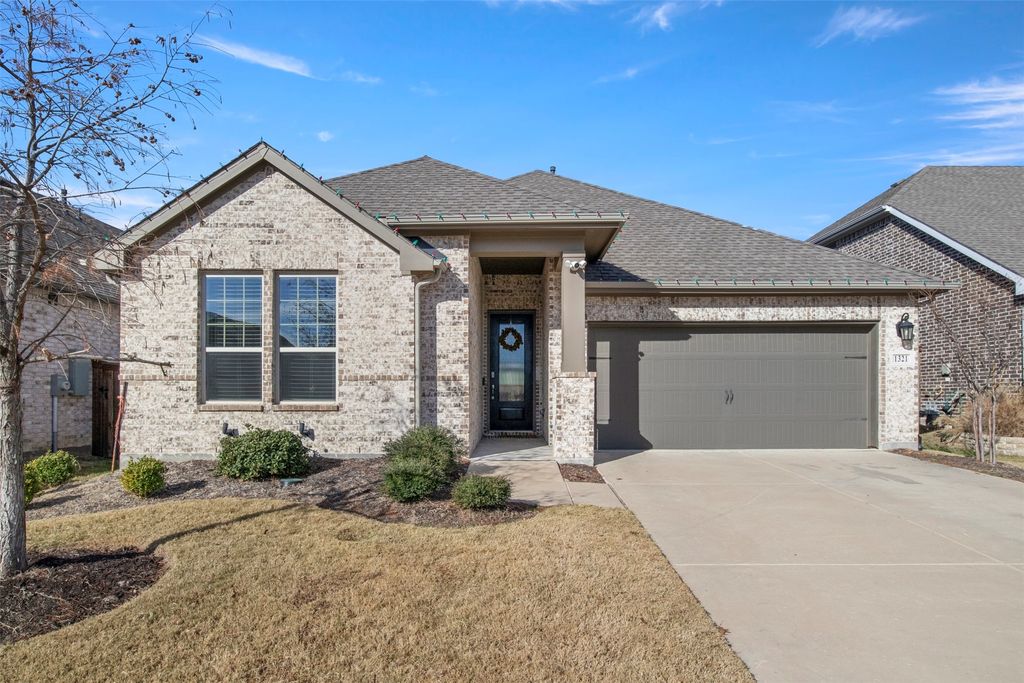 1321 Windflower Drive, Aubrey, TX 76227