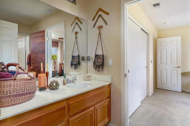 1684 Hubbard Place, Escondido, CA 92027