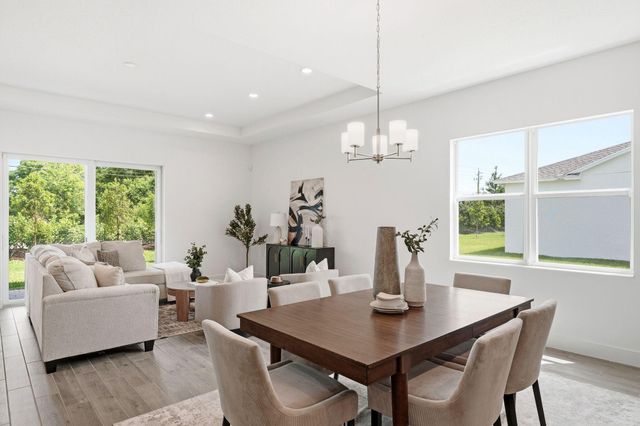 6883 68th Square, Vero Beach, FL 32967