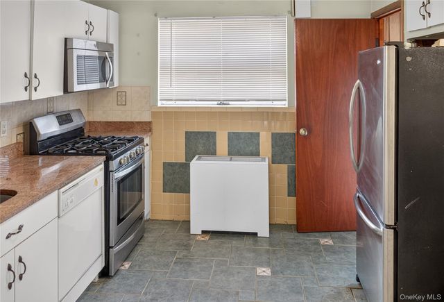 543 E 38th Street, Brooklyn, NY 11203