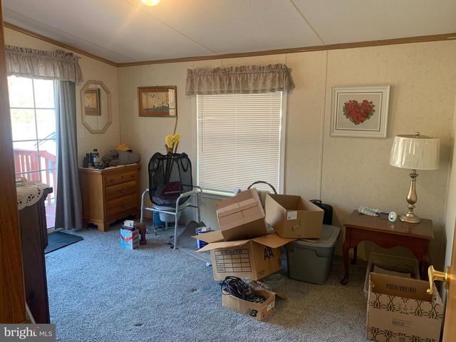 51 LAKE DR, Media, PA 19063