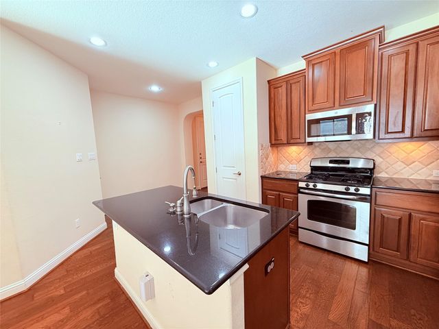 2505 Amur DR, Austin, TX 78745