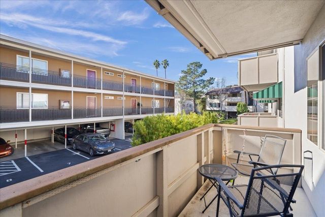 3223 Glendora Dr, San Mateo, CA 94403