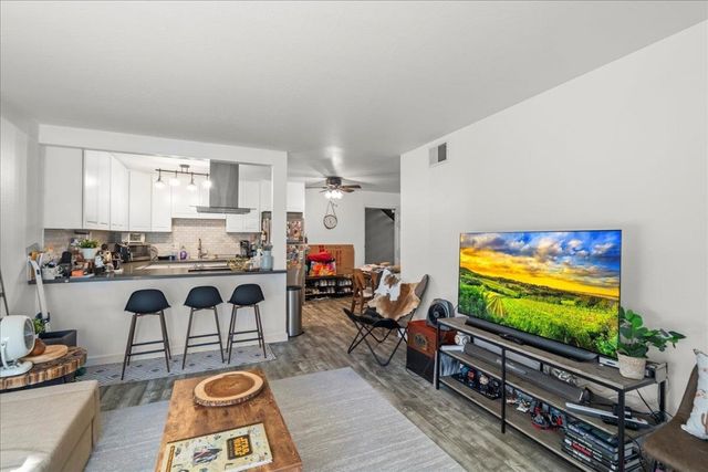 3223 Glendora Dr, San Mateo, CA 94403