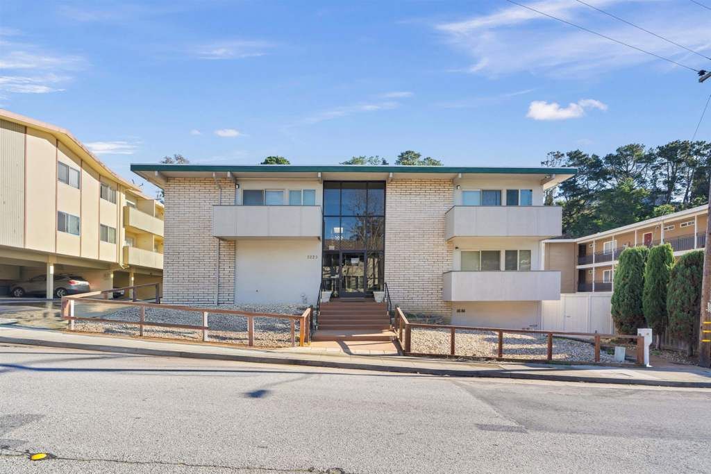 3223 Glendora Dr, San Mateo, CA 94403