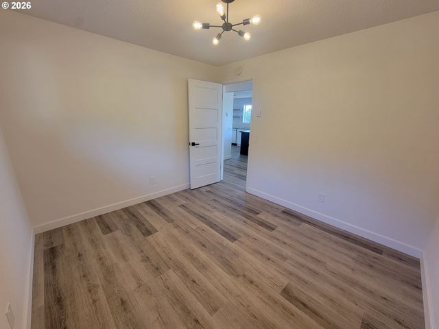 2460 W 21ST Ave, Eugene, OR 97405