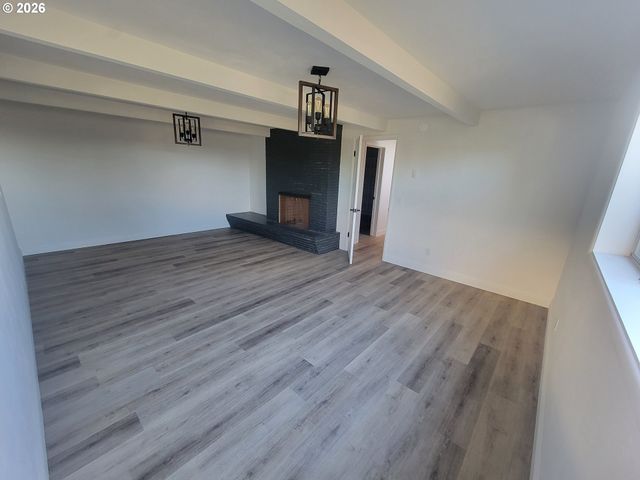 2460 W 21ST Ave, Eugene, OR 97405