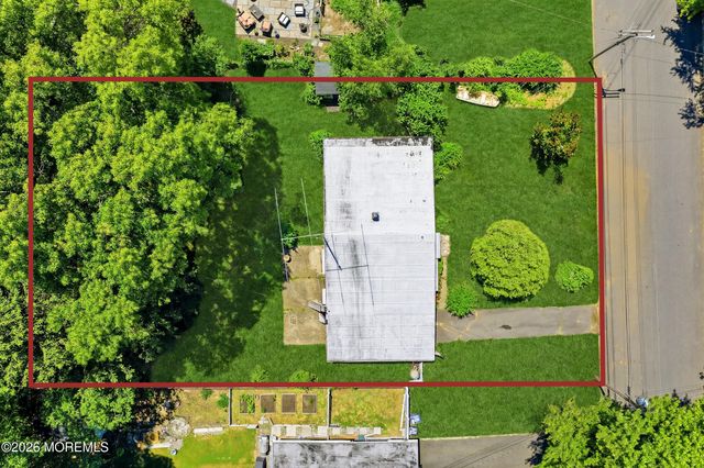 190 Parkview Terrace N, Middletown, NJ 07738
