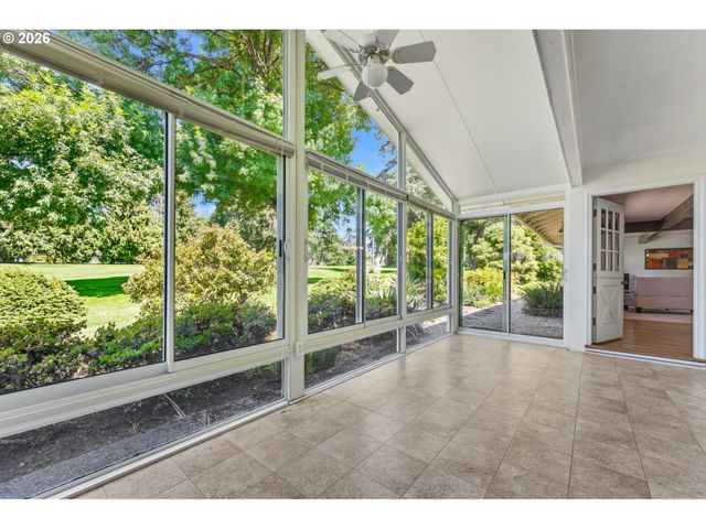 16655 Sw QUEEN MARY Ave, King City, OR 97224