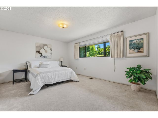 16655 Sw QUEEN MARY Ave, King City, OR 97224