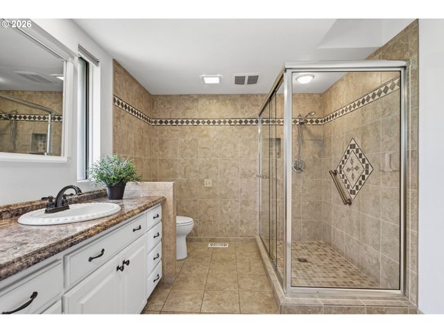 16655 Sw QUEEN MARY Ave, King City, OR 97224