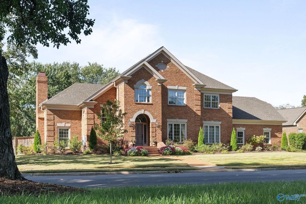 5012 Wainwright Avenue SE, Huntsville, AL 35801