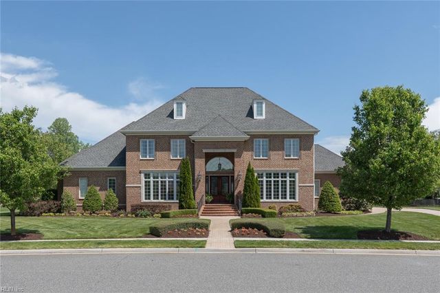 334 Scone Castle LOOP, Chesapeake, VA 23322