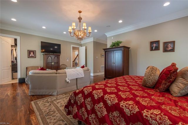 334 Scone Castle LOOP, Chesapeake, VA 23322