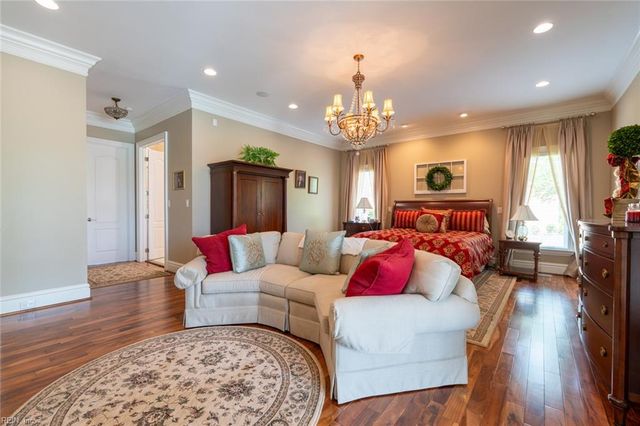 334 Scone Castle LOOP, Chesapeake, VA 23322